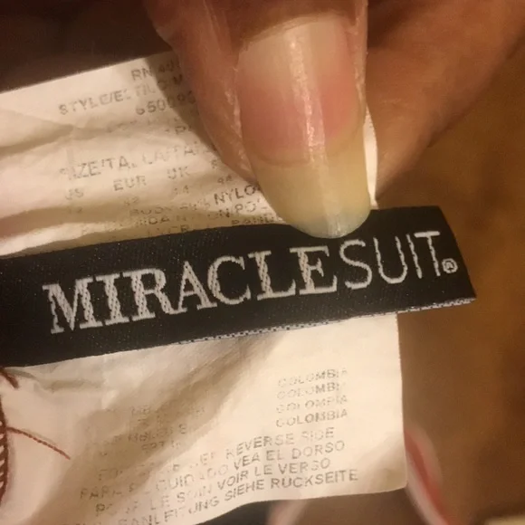 Bathing suit - Picture 5 of 8